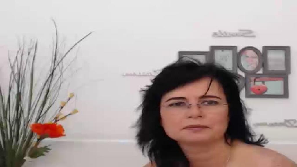 maiajanee cam [2016/11/27 05:45:58]