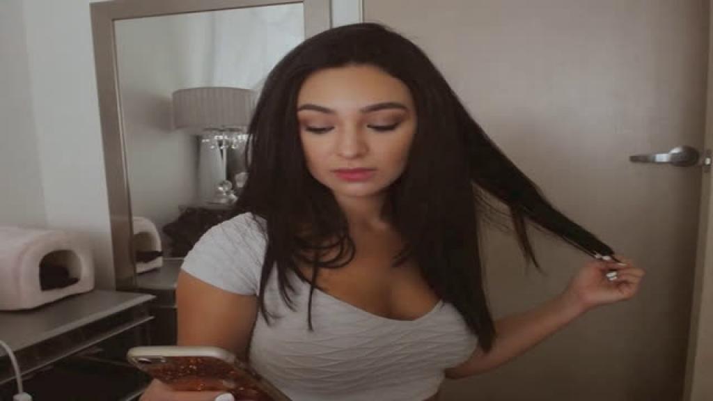 xo_esme Strip Video [2017/06/26 - 18:40:14]