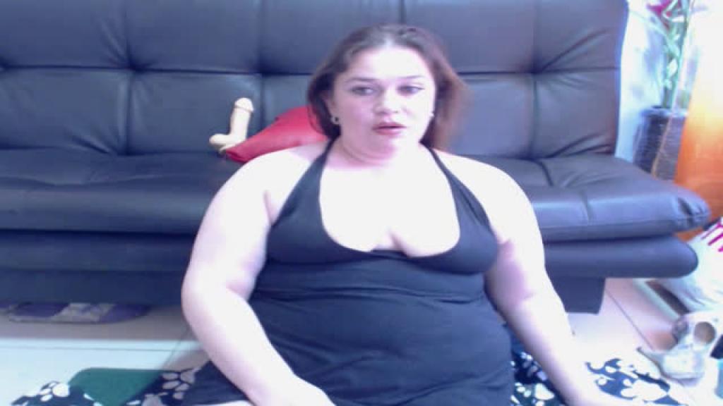 emillybigtits Twerking [2017/06/21 - 14:26:12]