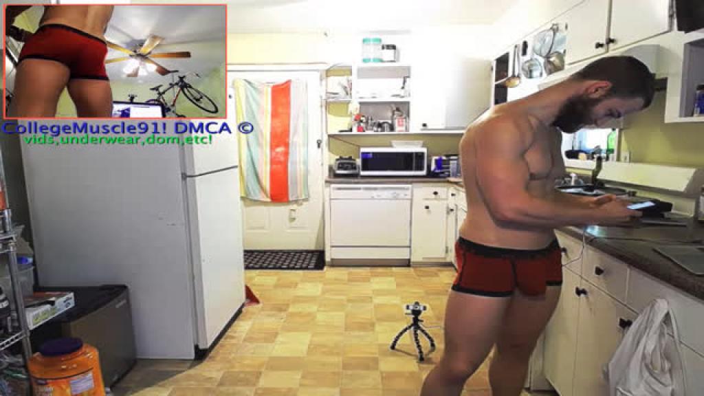 collegemuscle91 Humiliation Webcam [2017/05/10 - 19:16:06]