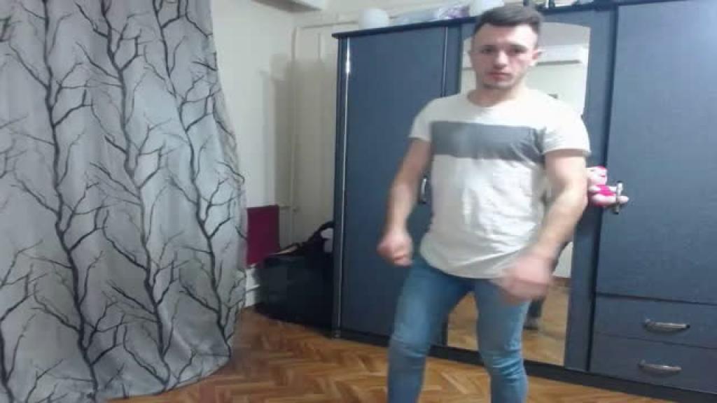2sexymuscles sex [2017/02/14 20:42:14]