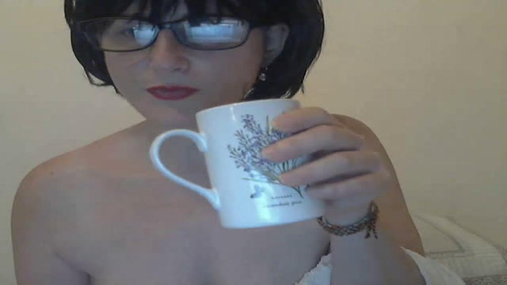 madameheyde1 Panty Webcam [2017/06/25 - 17:00:28]