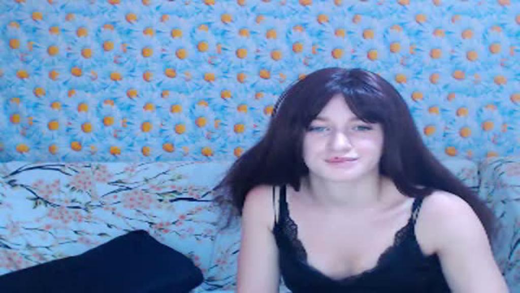 annalirose Pregnant Show [2017/07/17 - 11:50:39]
