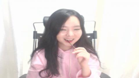 bb_cute nude [2016/10/17 13:47:28]
