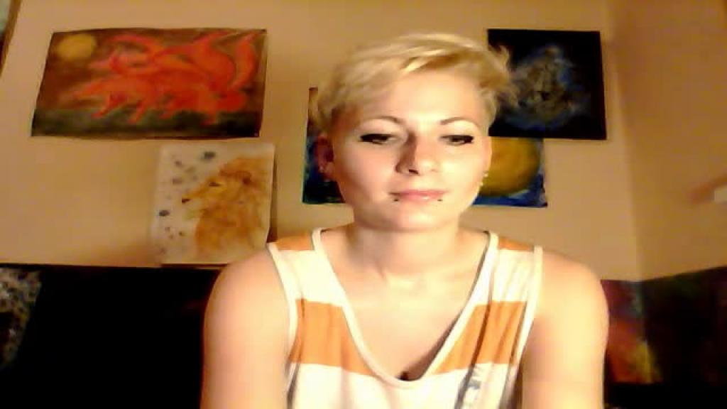 hotpaprika Stream Webcam [2017/06/27 - 19:00:36]