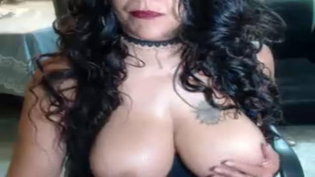 alexabubbis Rare Webcam [2017/05/04 - 00:26:52]