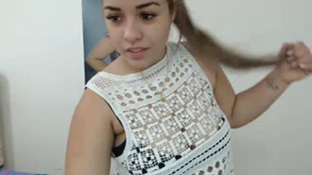 carolinafoxx Porn [2017/07/15 - 12:12:44]