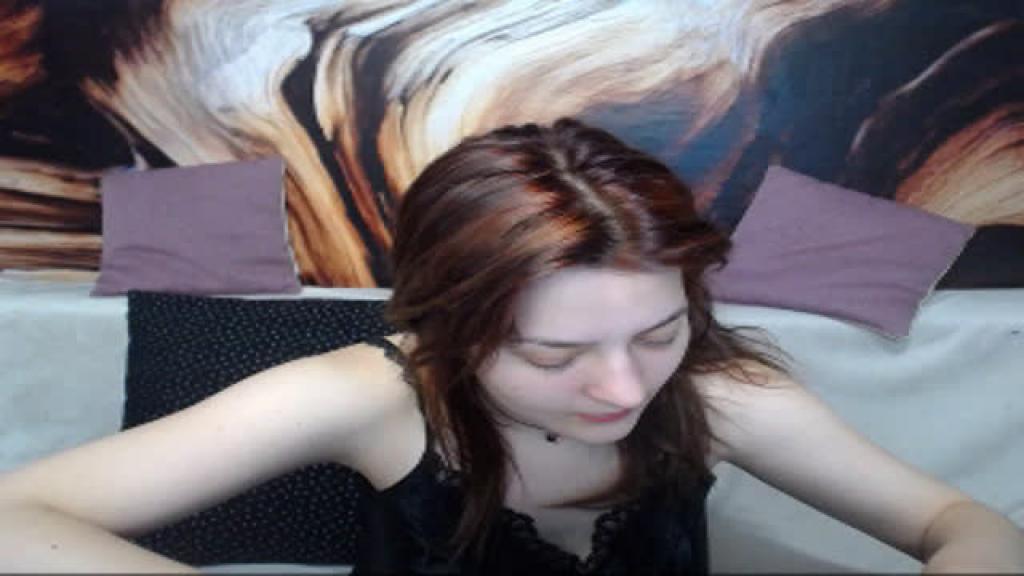 evahardkiss Boy Webcam [2017/07/18 - 19:20:28]