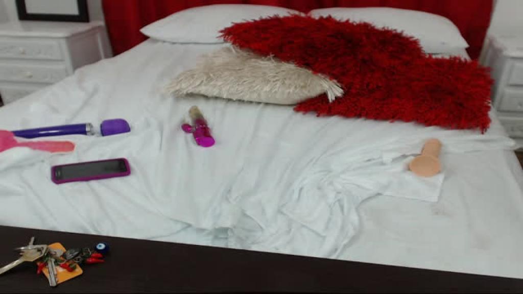 petitejulia Doggy Webcam [2017/05/23 - 19:31:46]