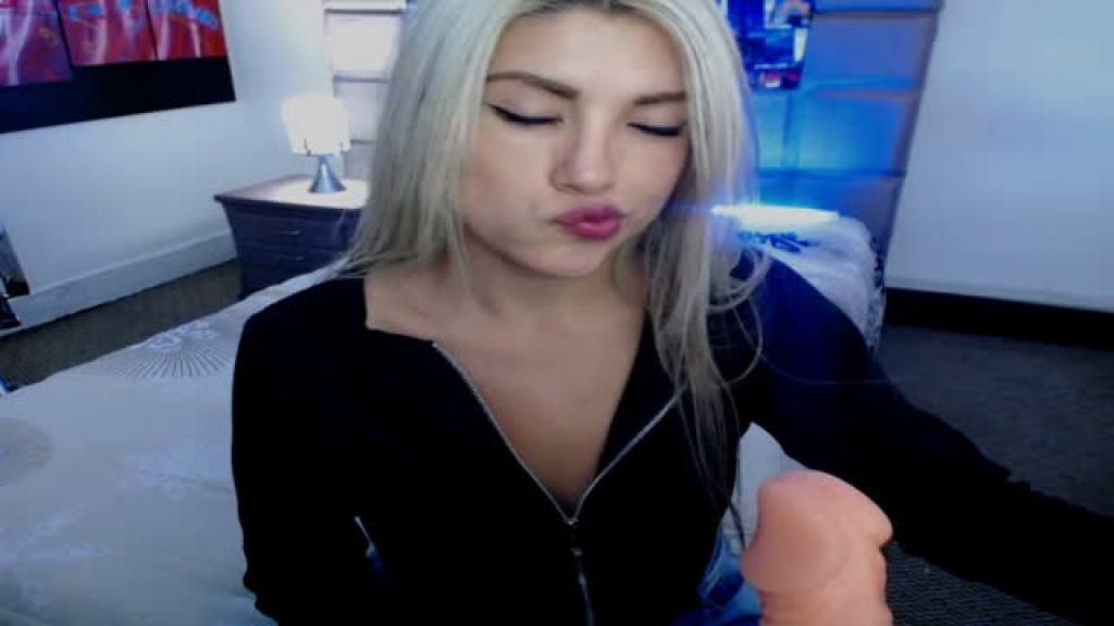 sweetgirlxxi naked [2017/06/02 09:00:30]