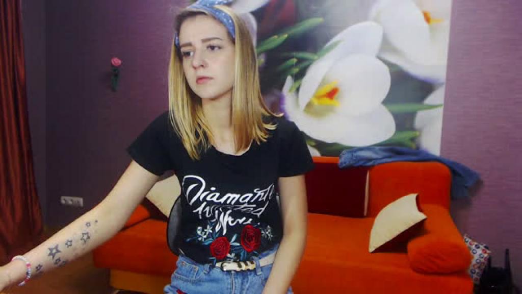 rachelglory Topless Show [2017/06/05 - 06:34:45]