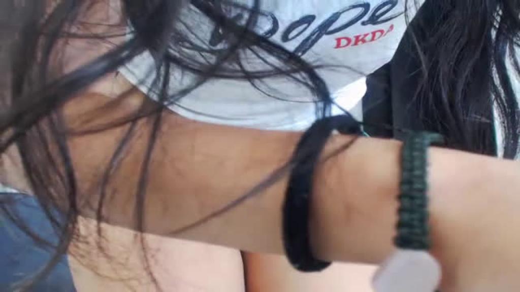brie_latina Strip Video [2017/06/14 - 18:40:45]