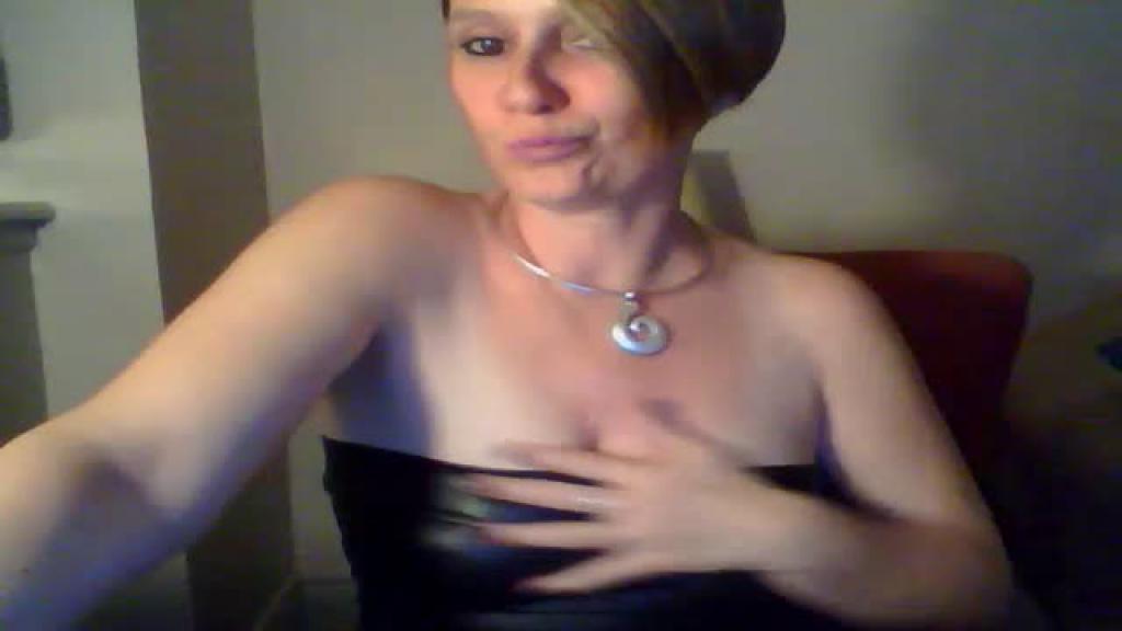 aphrolovia Pussy Webcam [2017/04/28 - 20:50:46]