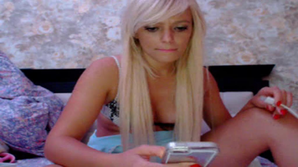 awesomeblonde recorded [2016/10/16 16:45:44]