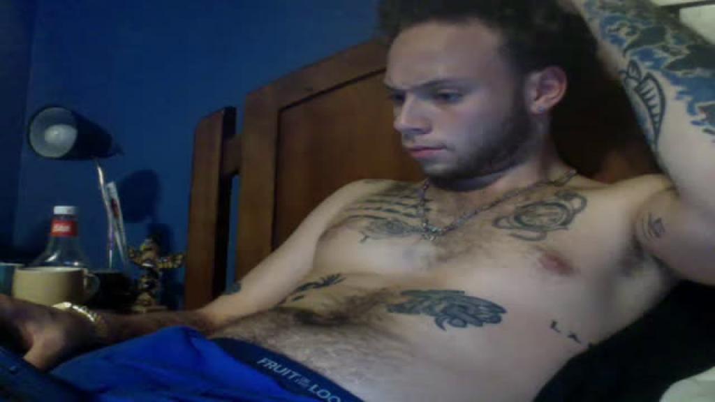 tattedhalfrican Boy Webcam [2017/06/22 - 05:20:30]