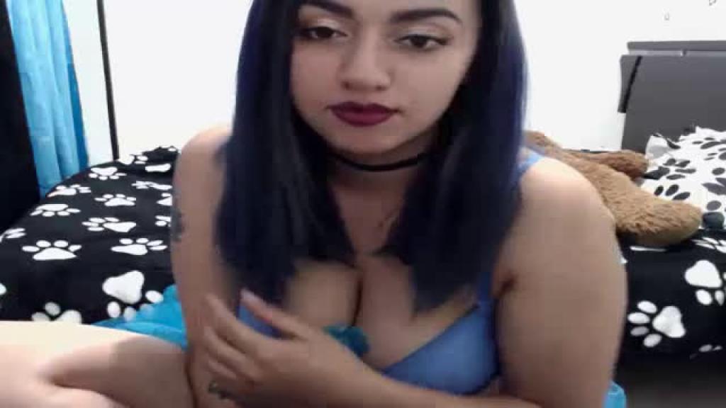 ammyloove15 webcam [2017/05/10 04:46:12]