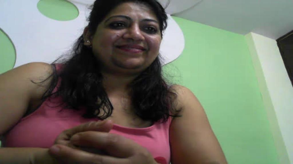 hotsexyindian Topless Webcam [2017/05/04 - 13:25:28]