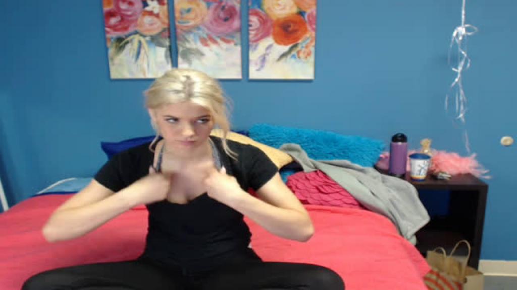goddess_elise Blowjob Show [2017/05/19 - 15:31:07]