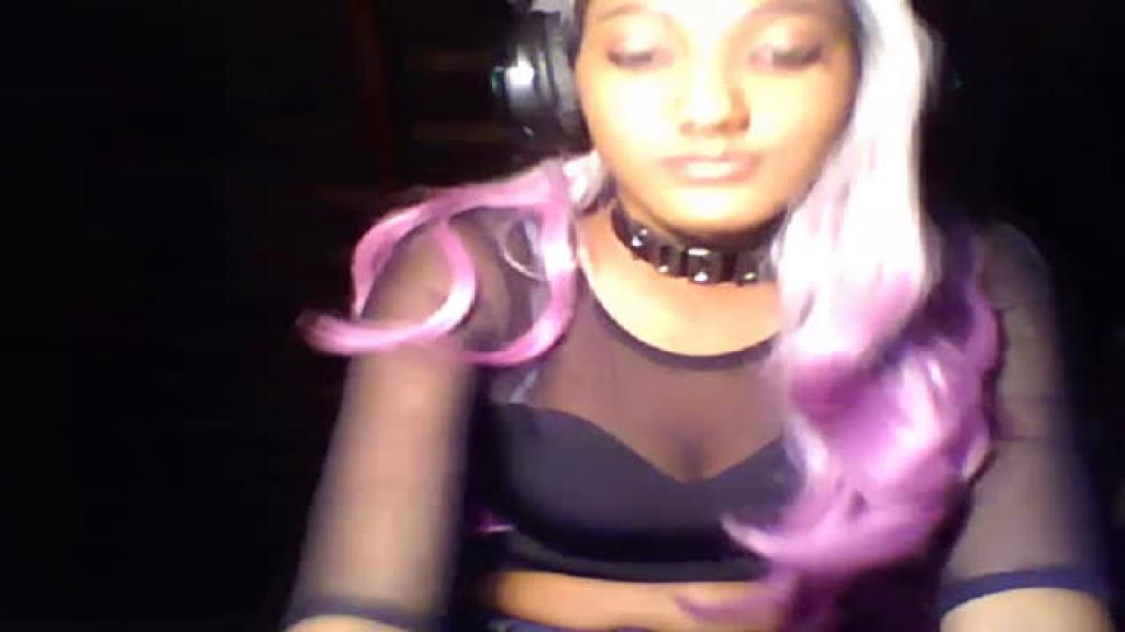 waifugamer webcam [2017/06/03 05:00:16]