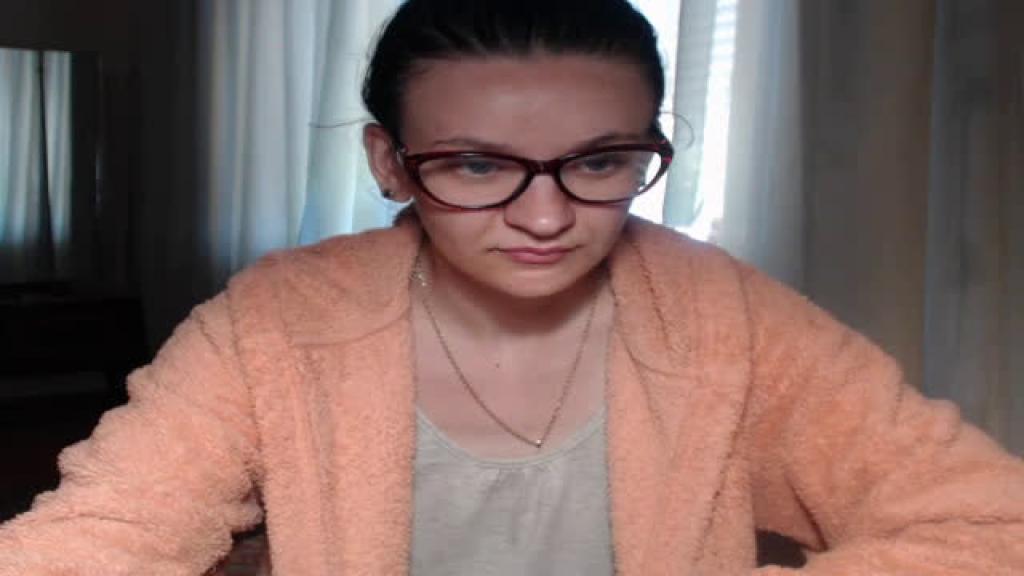 brunetterusss Masturbating Webcam [2017/06/04 - 07:52:44]