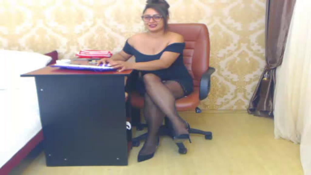 emmadiamondchocolate Naked Video [2017/06/23 - 21:40:18]