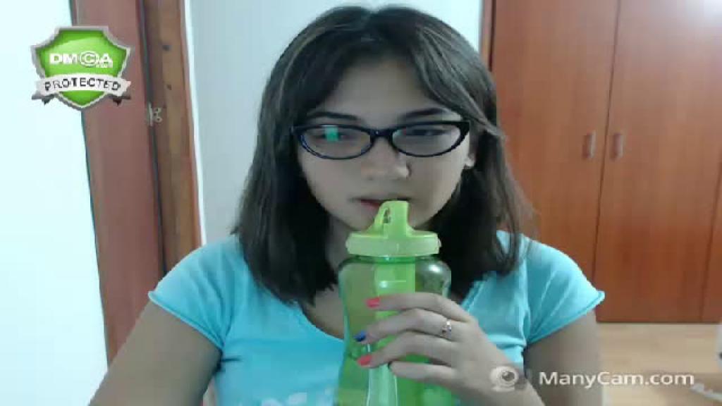 littleprety6969 recorded [2017/05/14 04:46:17]