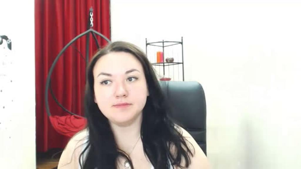 carolinehart Sucking Video [2017/05/05 - 23:39:49]