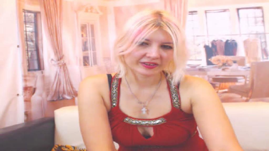 oliviasss nude [2016/12/11 10:50:43]