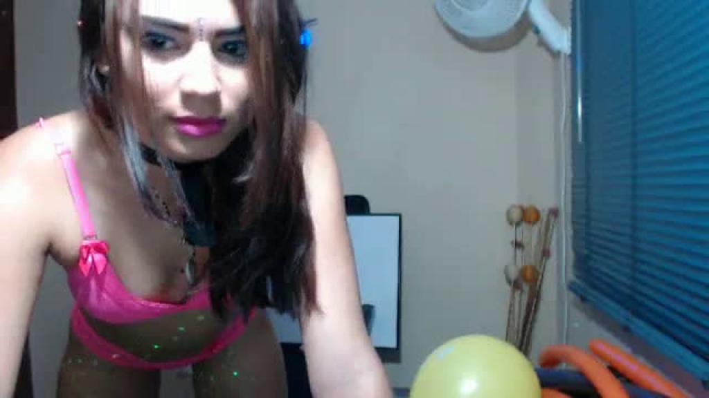 charlotc Sex Show [2017/06/14 - 23:31:24]