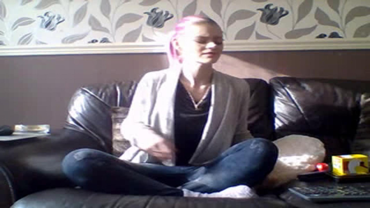 foxyroxy33 cam [2016/10/22 12:11:40]