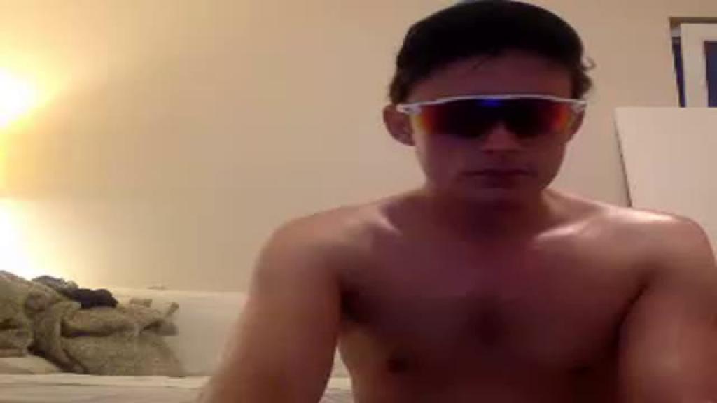 guy_hawkin_1 Snapchat Video [2017/05/21 - 20:46:21]