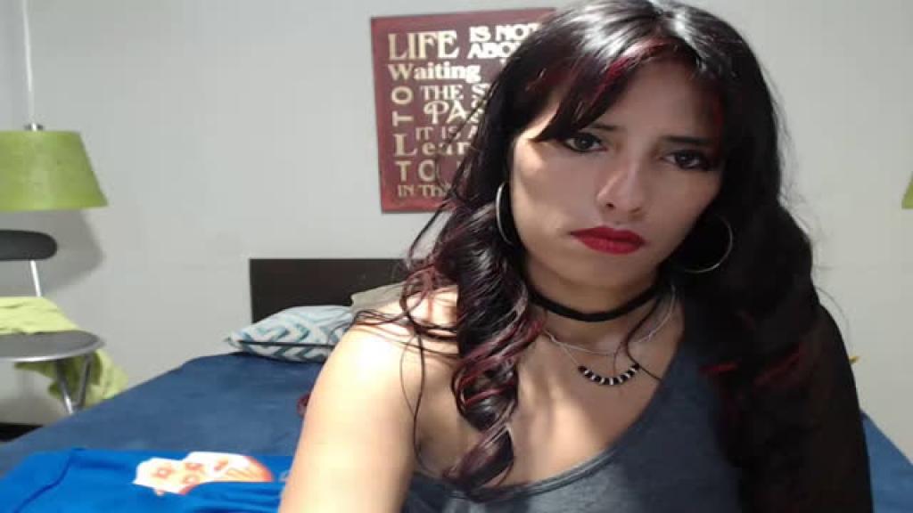 carolain_sex Tease Webcam [2017/05/31 - 11:45:31]