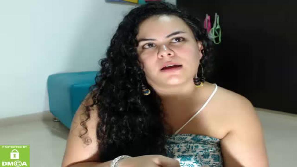 latinjuicy1 MyFeeCams Show [2017/06/23 - 02:00:31]