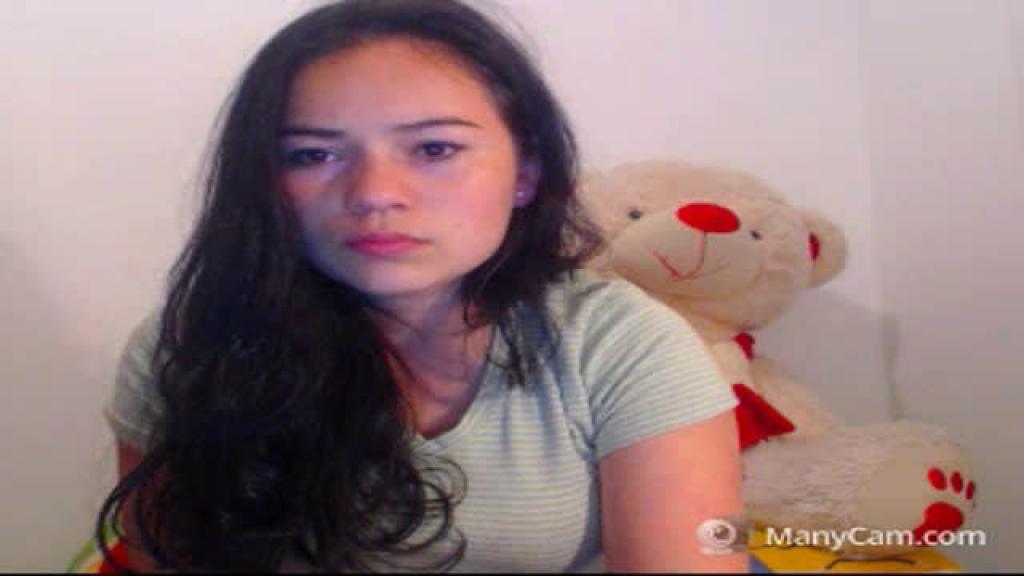 laurajenn Dildo Webcam [2017/07/17 - 03:18:54]