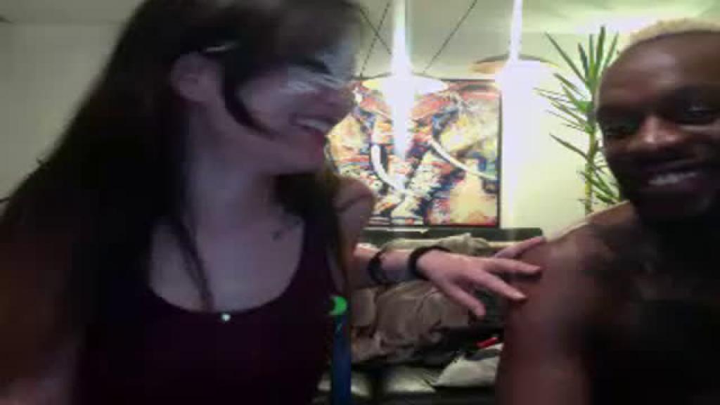 chaturbatestars Gagging Video [2017/04/22 - 21:35:27]