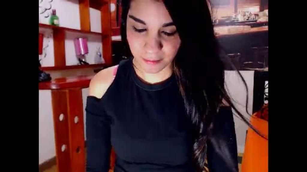 lexieblue Handjob Webcam [2017/06/06 - 15:03:29]