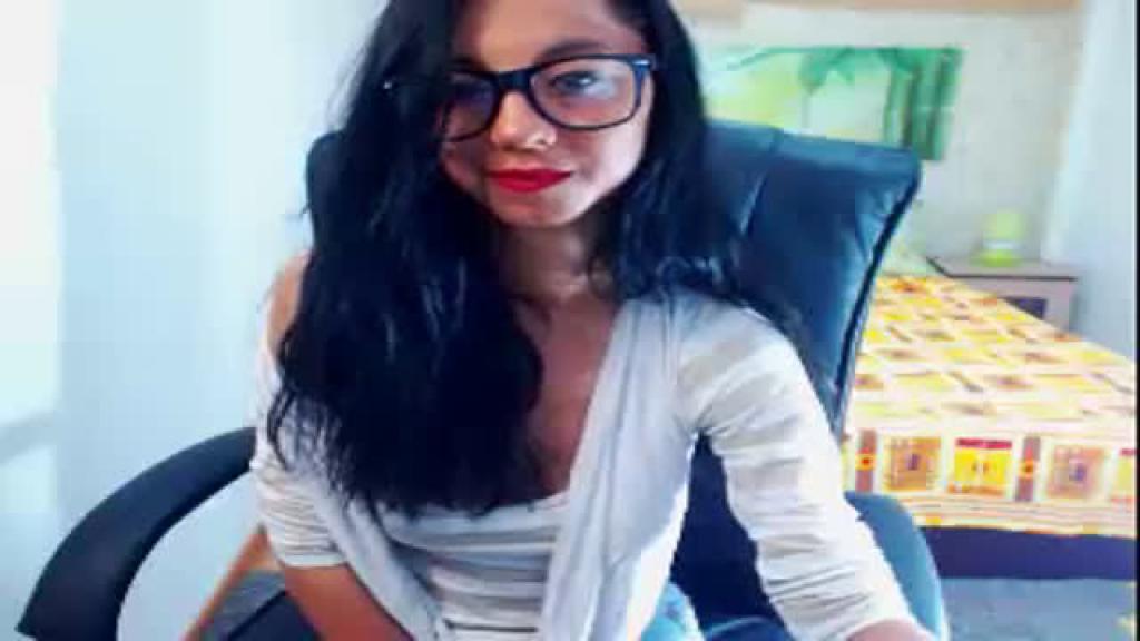 estrelaxxx Fisting Video [2017/05/02 - 19:26:27]