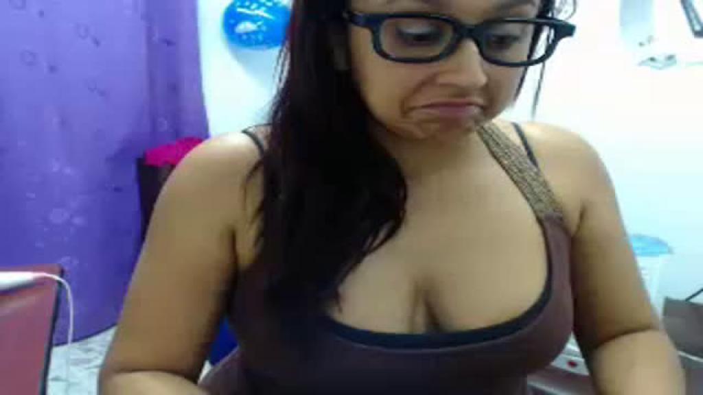 camilahot9