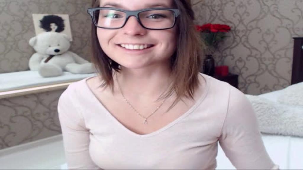 diamondmarlen Topless Movie [2017/06/07 - 12:54:25]