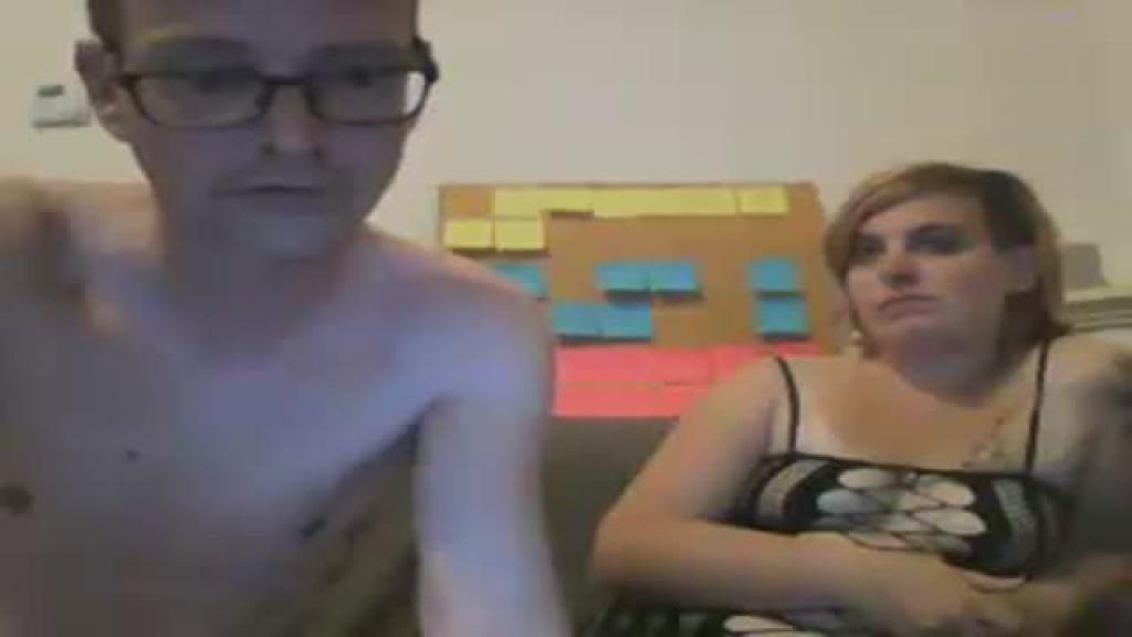 lisa206 Topless Show [2017/06/10 - 22:41:22]