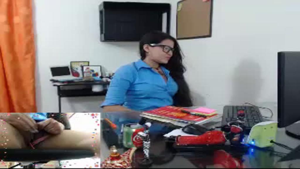 paulinacamgirl Spanking [2017/05/07 - 00:45:30]