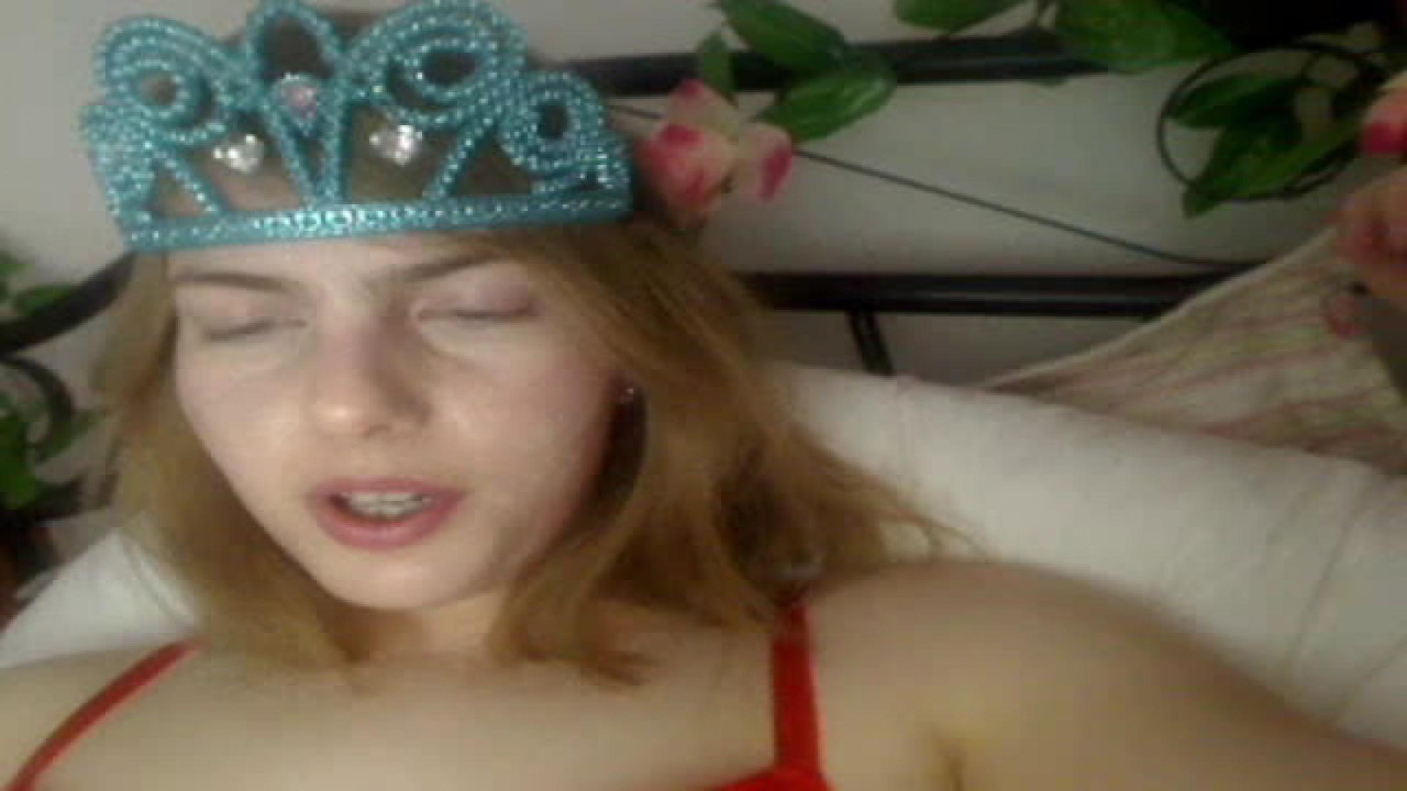 gwynnlux nude [2016/10/24 06:00:27]