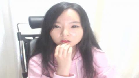 bb_cute naked [2016/10/17 14:15:59]