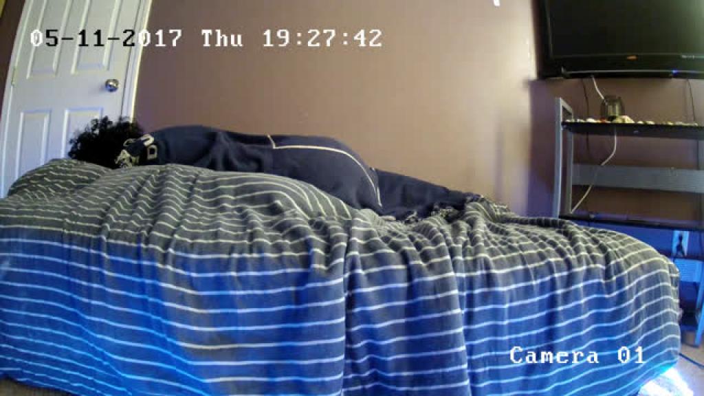 voyeurcam-chocolateroe-01