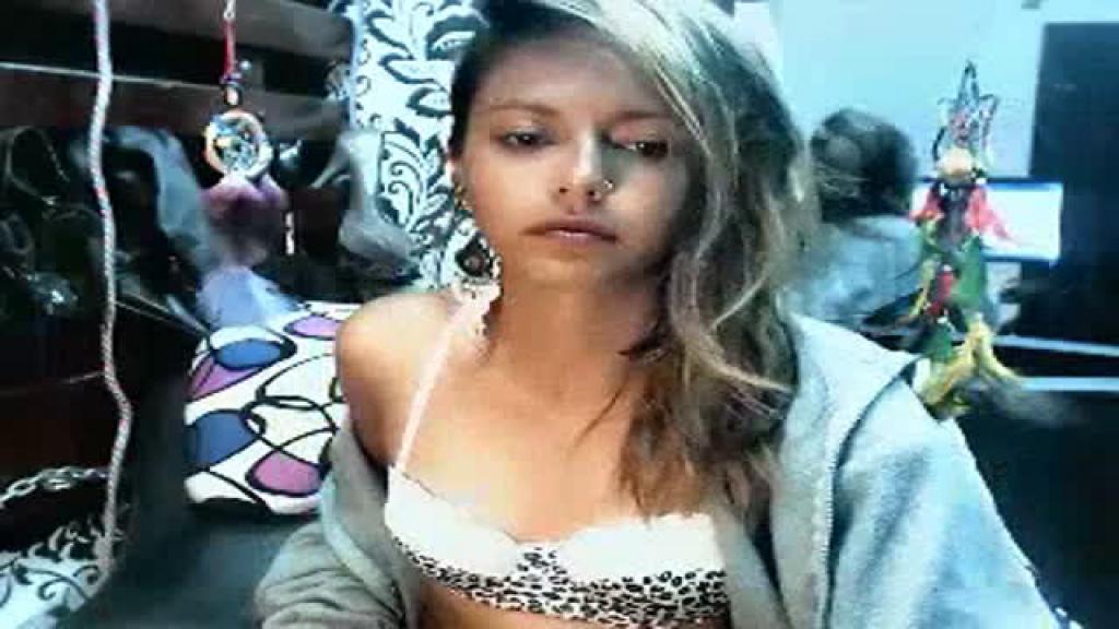 sexyalejahot Dildo Video [2017/07/12 - 03:45:28]