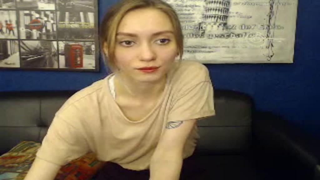 emilysunnye Download Movie [2017/07/06 - 17:30:13]