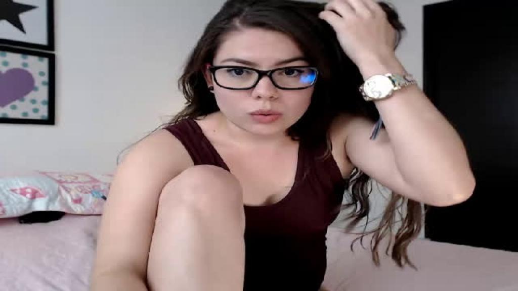 alice__grey Tape Webcam [2017/07/05 - 16:27:36]