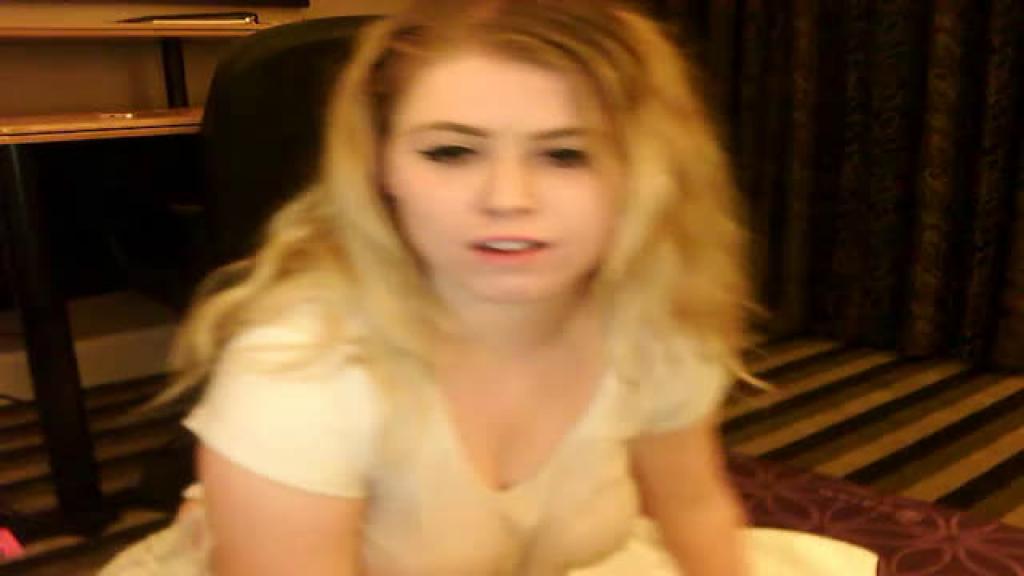 baddbirdie show [2017/05/29 03:57:35]