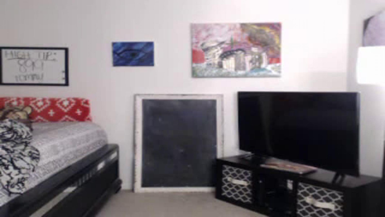 naturallyreal Recording Webcam [2017/09/23 02:15:12]