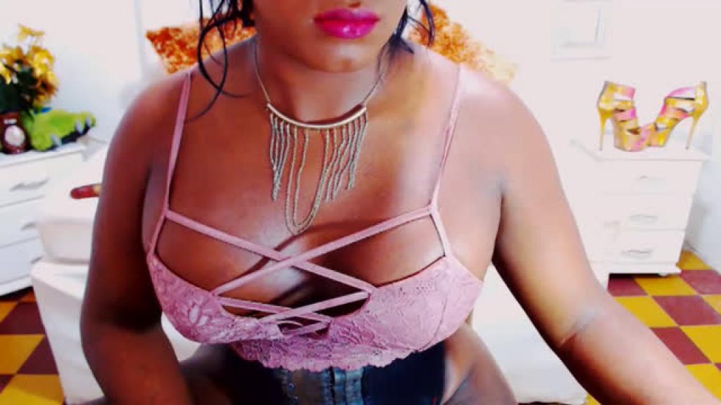 ebonybigveryhot